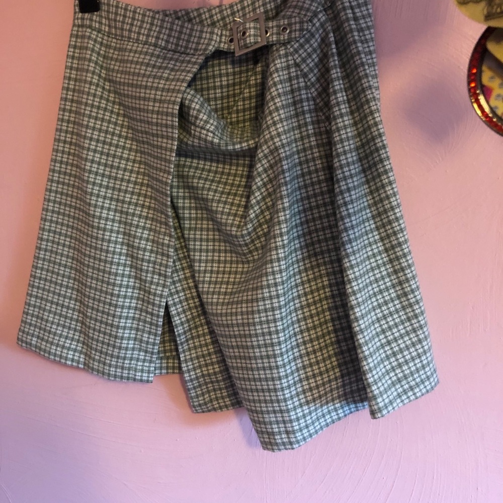 Brandy Melville green skirt